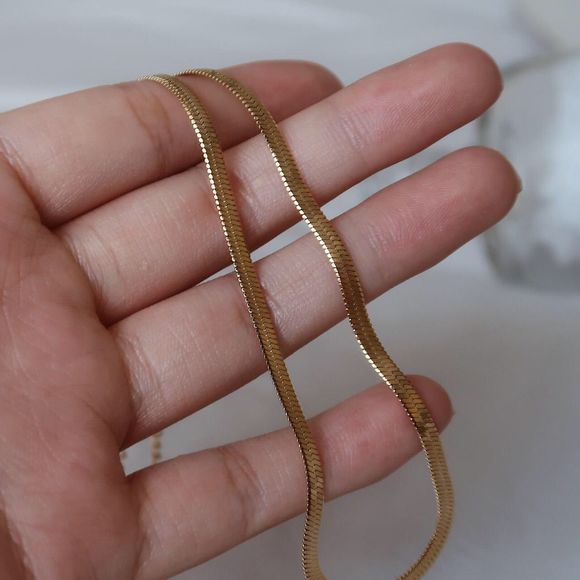 18K Gold Plated 3mm Herringbone Snake Chain Necklace - Picture 5 of 8